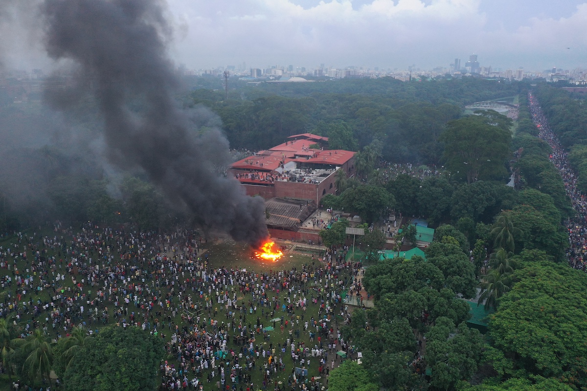 Protesters at prime minister residence